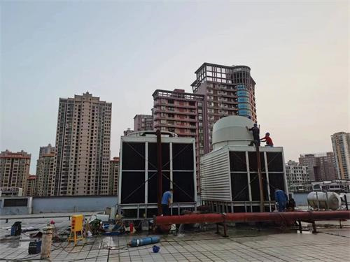 冷却塔封闭式(冷却塔封闭式和开放式)