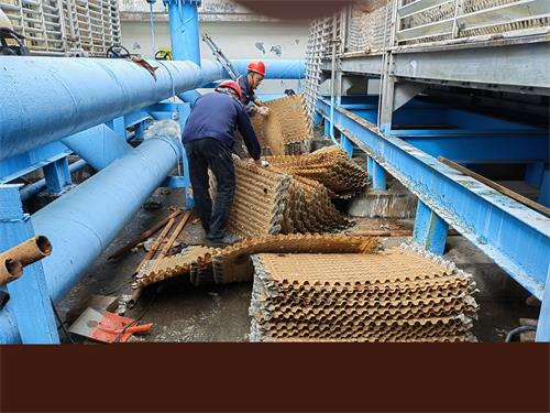 冷却塔厂家谈谈冷却塔日常如何清洗(制冷剂冷却塔清